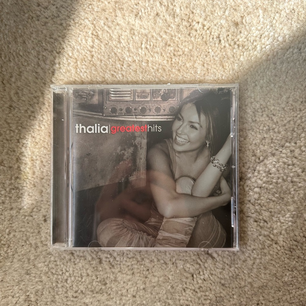 ⭐️4/$10 Thalia Greatest Hits CD